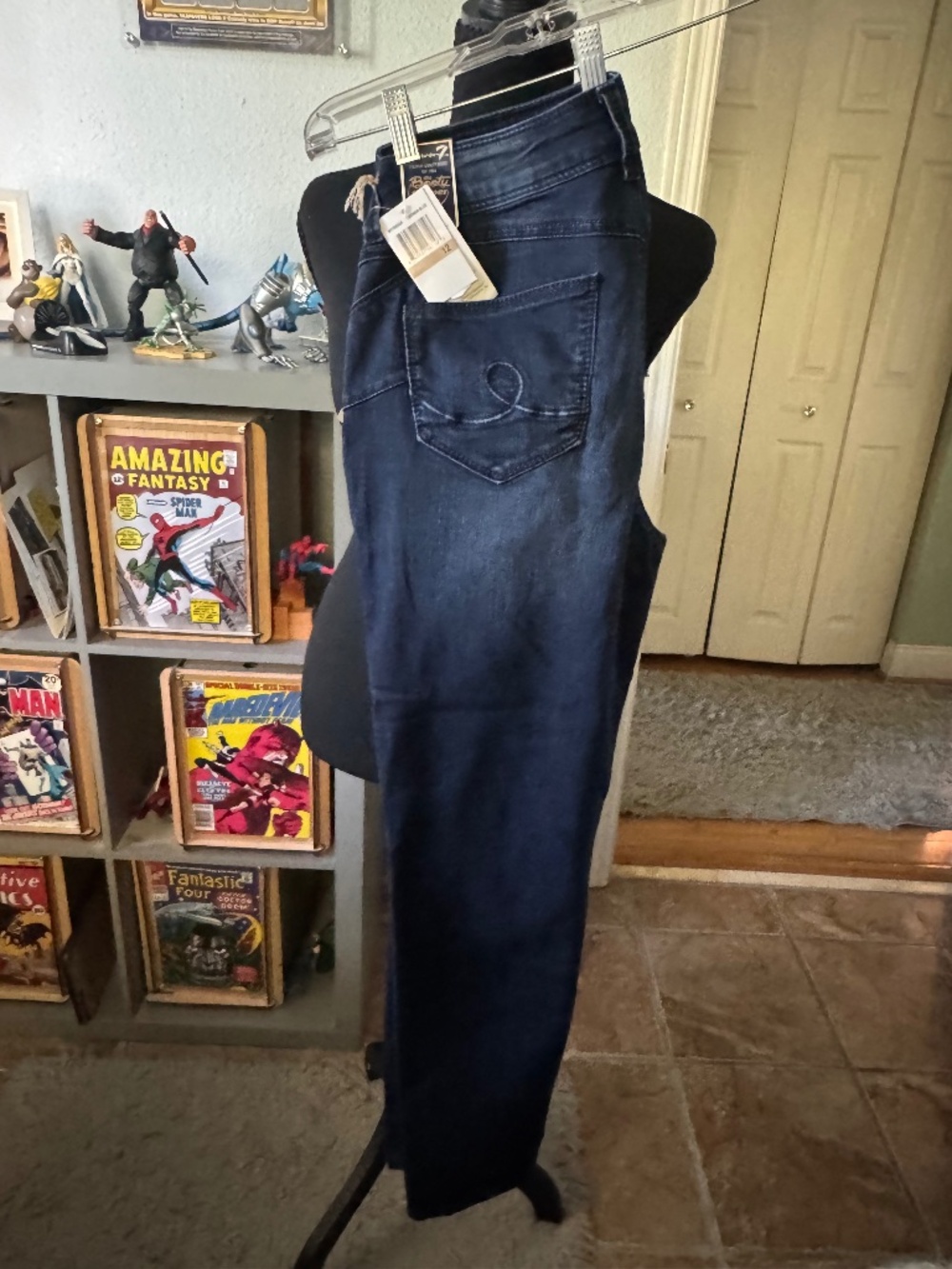 New w Tags Seven7Jeans Skinny Booty Shaper Size 12